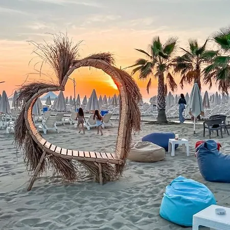 Grand Blue Fafa Resort&spa Kryemëdhej