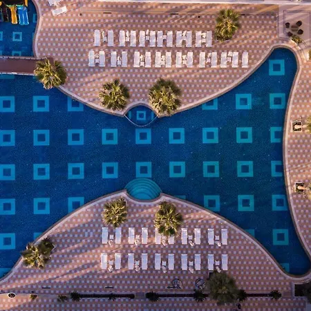 Rezort Grand Blue Fafa & 5*