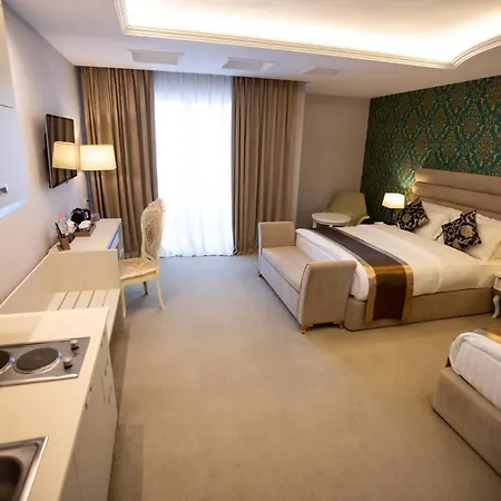 Grand Blue Fafa & منتجع Kryemëdhej