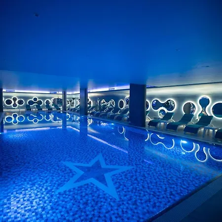 Grand Blue Fafa & 度假村 5*