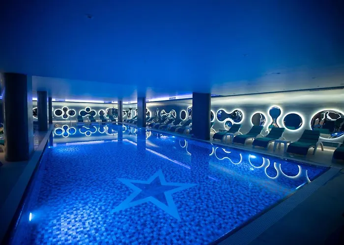 Grand Blue Fafa & Resort 5*