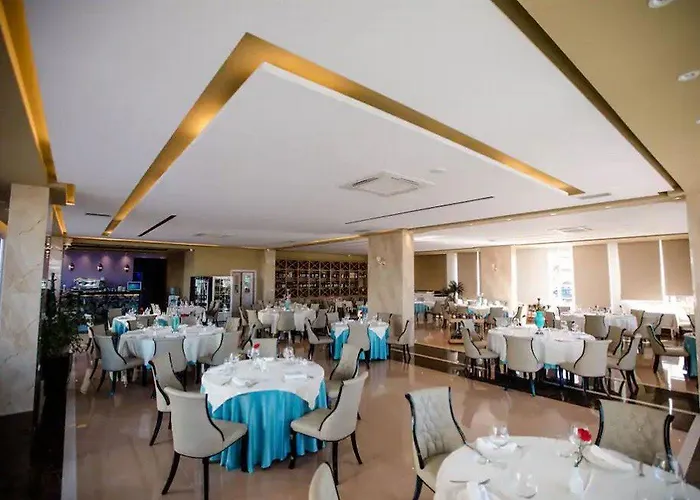 Grand Blue Fafa & Resort