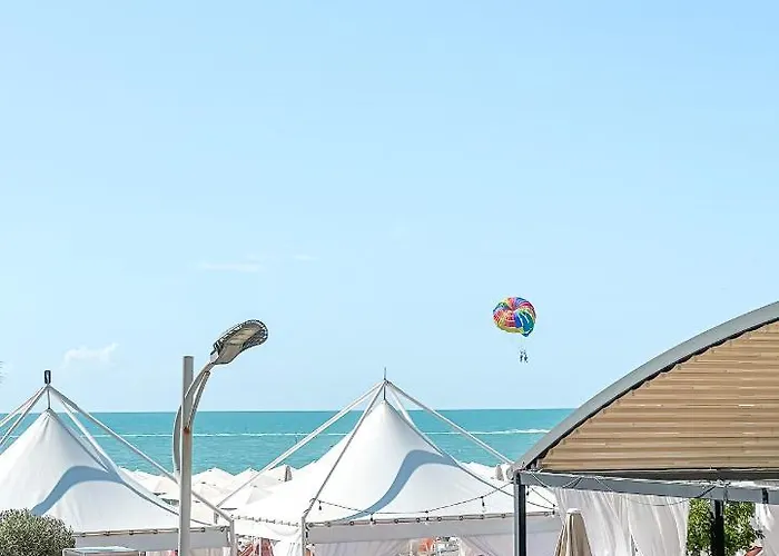 Grand Blue Fafa & 5*