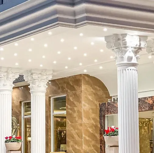 Grand Blue Fafa & Kryemedhej