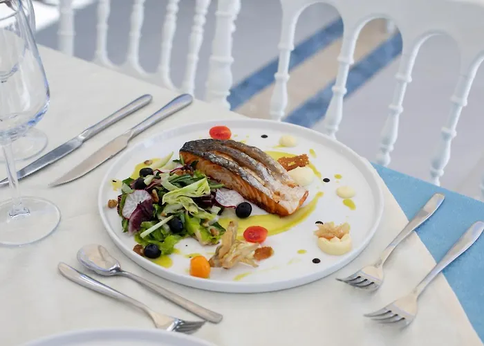 Grand Blue Fafa & Resort