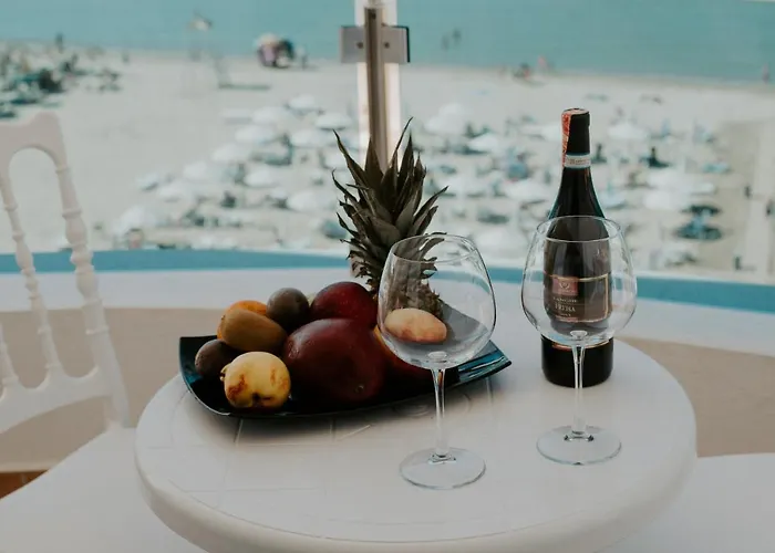 Grand Blue Fafa & Resort Kryemedhej