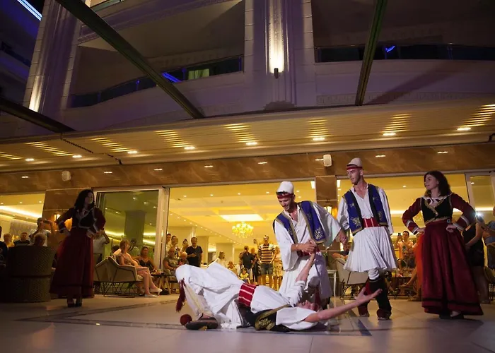 Grand Blue Fafa & Kryemedhej