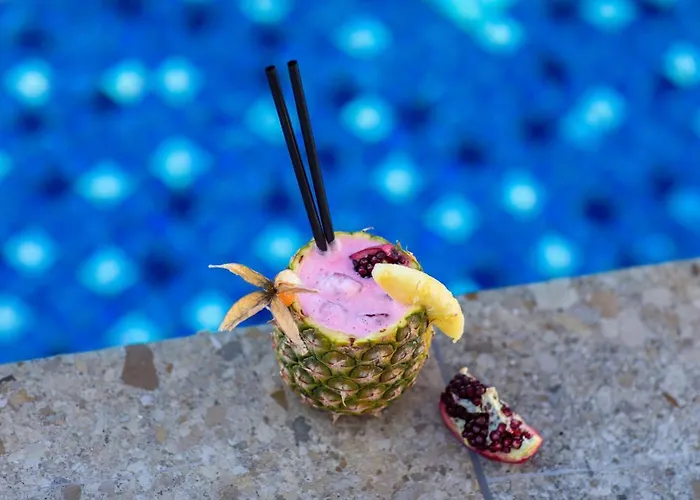 Grand Blue Fafa & Resort Kryemedhej