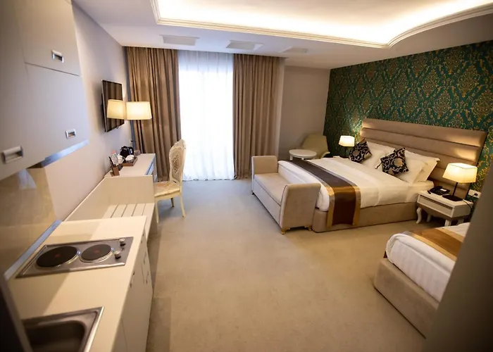 Grand Blue Fafa & Resort Kryemëdhej